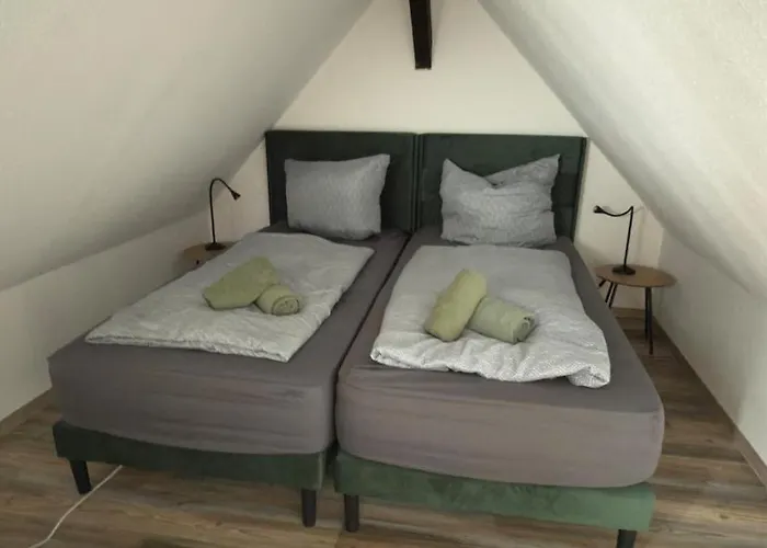 Premium Naumi 2, Parkplatz, Küche Apartamento Merseburgo